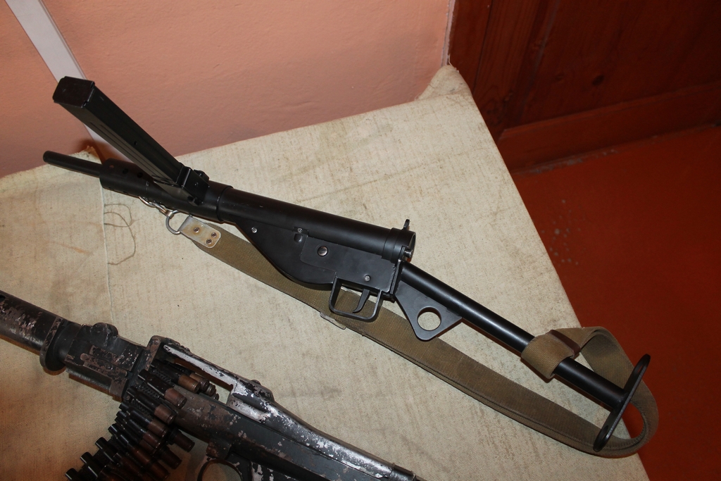 Пистолет-пулемет STEN