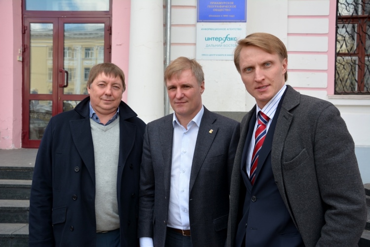 Беспартийный Иван Скобрев заявил об участии в праймериз "Единой России" в Хабаровском кр