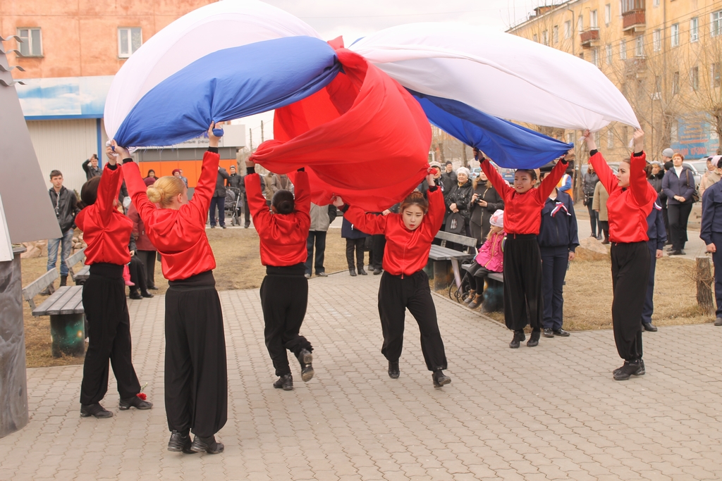 Молодежные творческие коллективы