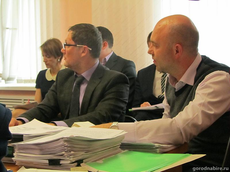 Заседание арбитражного суда по поводу законности сделки с кинотеатром "Родина"