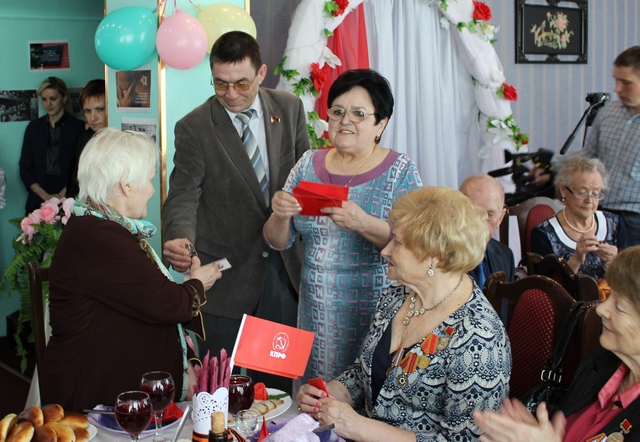 Вручение медалей "Дети войны"