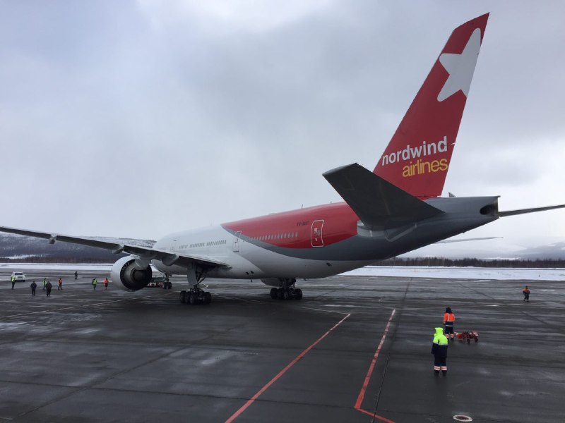 Самолет иркутск пхукет. Боинг 777 Nordwind. Боинг 777 в Иркутске. Боинг 777 Икар. Nordwind в Иркутске.