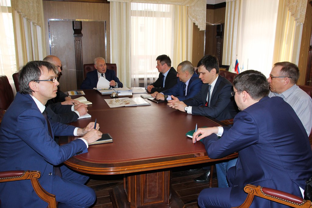 Владимир Печеный провел рабочую встречу с представителями АО "Полюс"