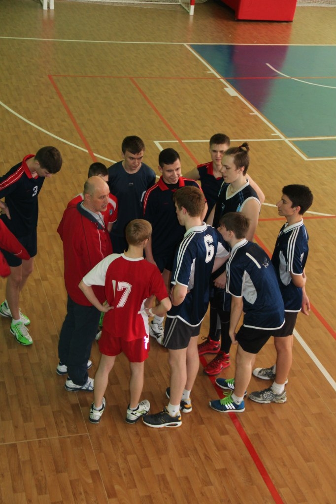 Городской турнир по волейболу