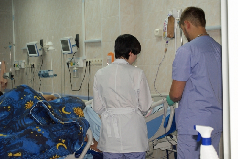 Медики Якутии: Пускать родственников к реанимационным больным не позволяют наши условия