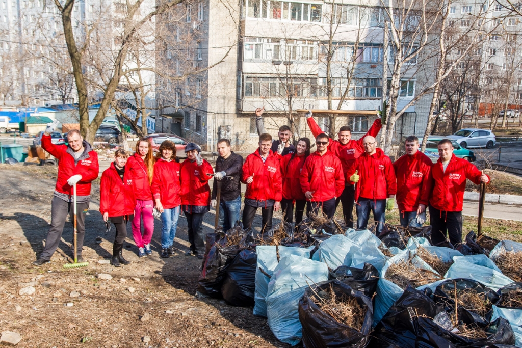 Субботник "Славды" во Владивостоке РИА PrimaMedia