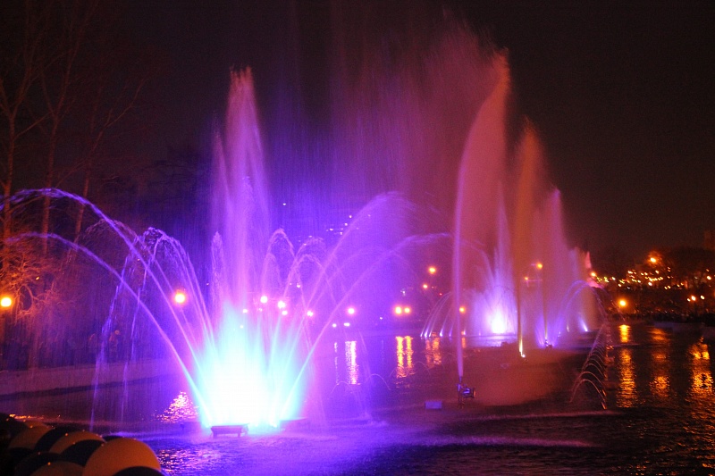 Сезон фонтанов и лазерного шоу стартовал в Хабаровске  Администрация Хабаровска