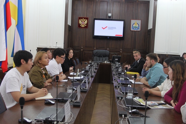 Презентация Молодежного избирательного штаба в народном Хурале РБ Пресс-служба БРО &quotЕР&quot