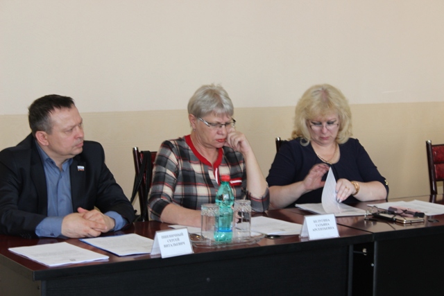 Депутаты городской Думы Биробиджана утвердили новый порядок установления мемориальных досок известным гражданам и событиям