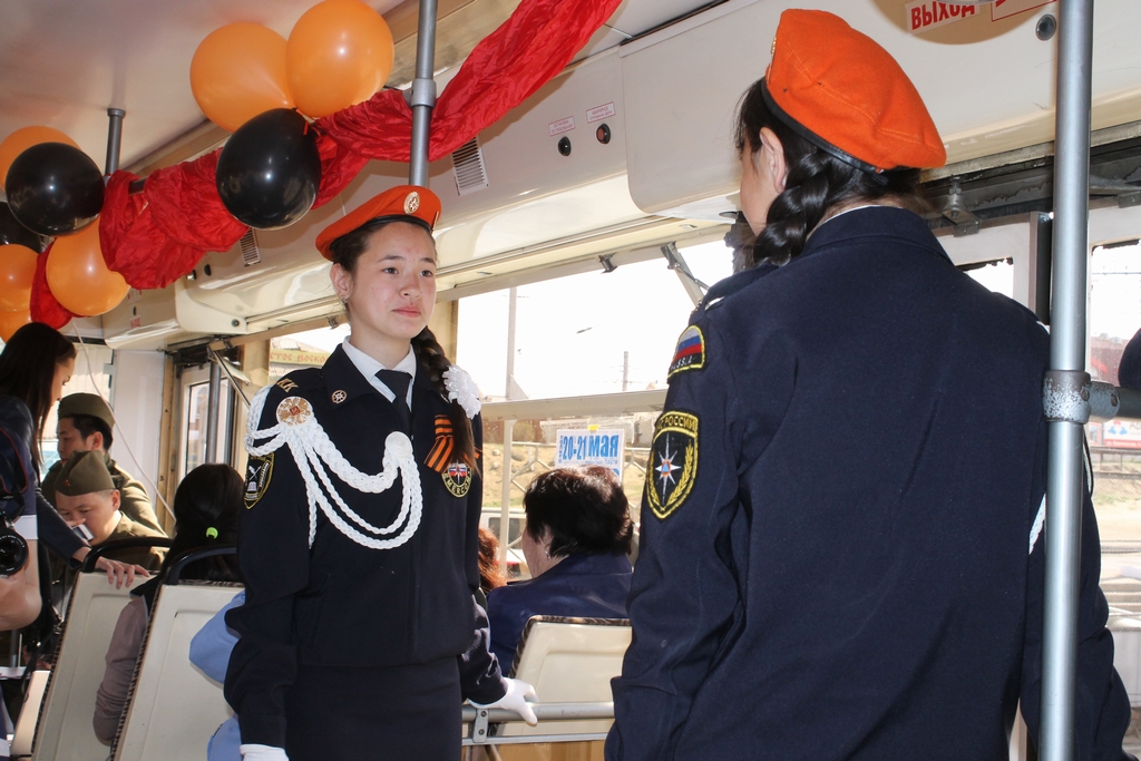 Почетный караул у входа