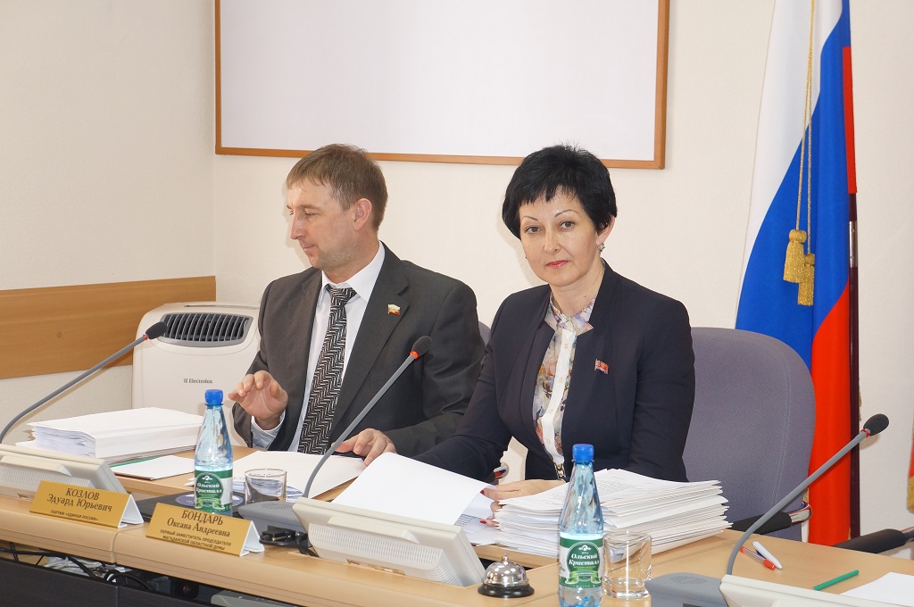 Эдуард Козлов и Оксана Бондарь Мария Золотарева, MagadanMedia