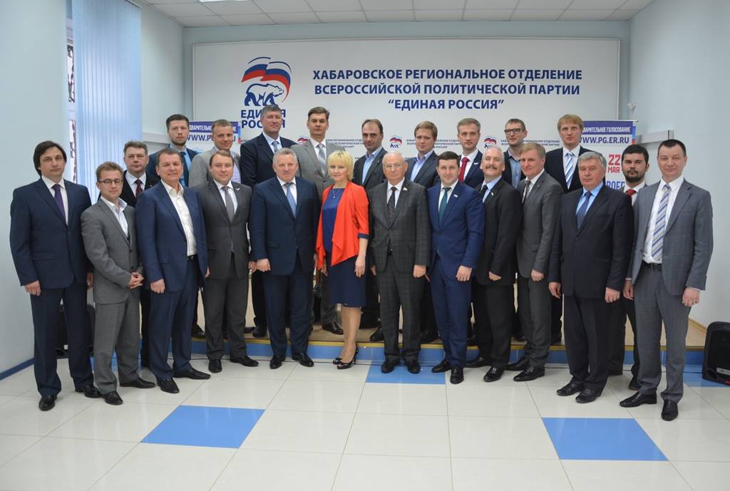 Праймериз- 2016: Что делают кандидаты, чтобы приручить избирателей Хабаровского края соцсети