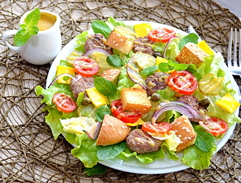 Салат Чизбургер  Лесана 