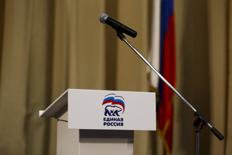 &quotМихаила Слипенчука вынудили снять кандидатуру с праймериз в Бурятии&quot - политологи Александр Хитров, РИА PrimaMedia