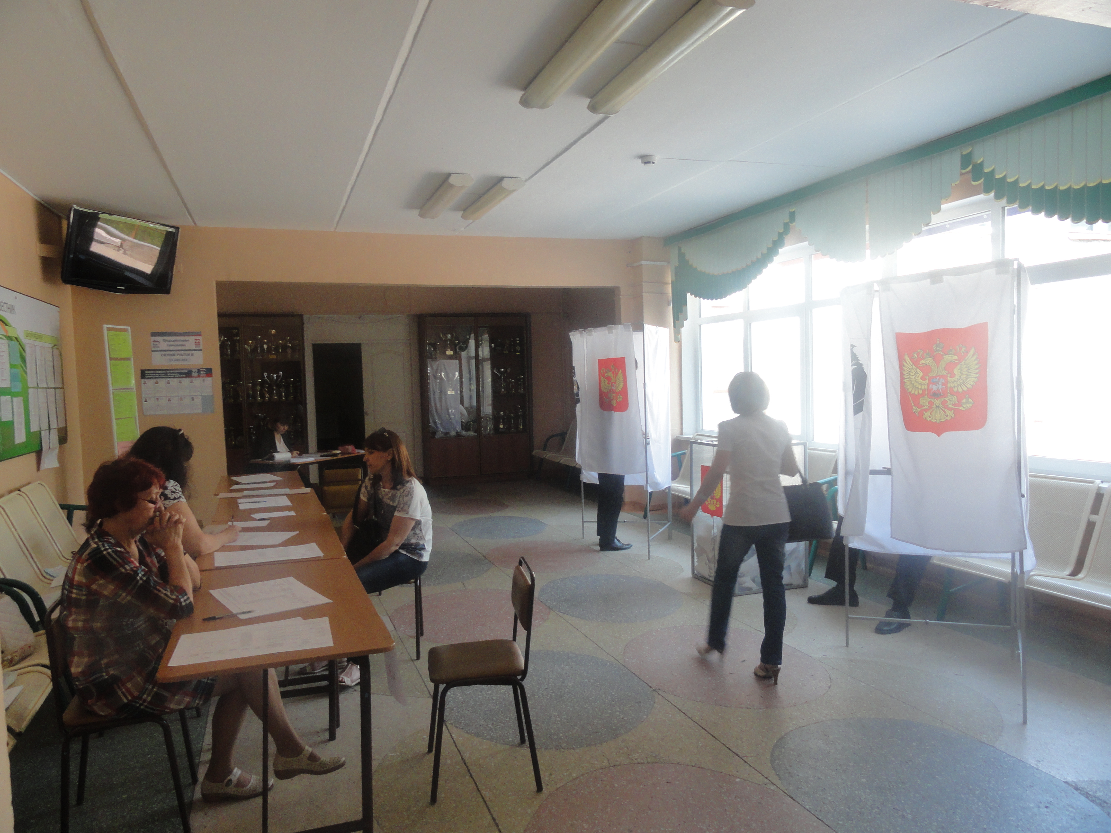 Активность хабаровских избирателей на праймериз контролируют прямо с работы Ко Виктория, ИА AmurMedia