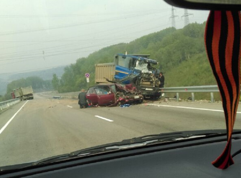 Два автомобиля столкнулись на участке трассы между п.Бираканом и п.Теплоозерском ЕАО Очевидец ДТП