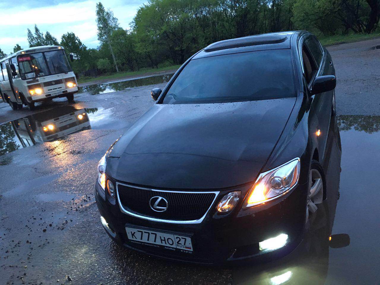 Владелец Лексуса в Биробиджане &quotвыудил&quot из дорожной ямы ущерб на 80 тысяч рублей  народный корреспондент ИА ЕАОMedia