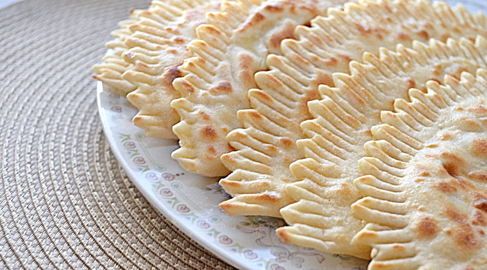 Сухие чебуреки Лесана