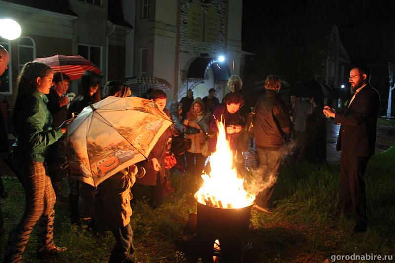 Столб огня поднялся в Биробиджане на еврейский праздник Лаг ба-Омер портал &quotГород на Бире&quot