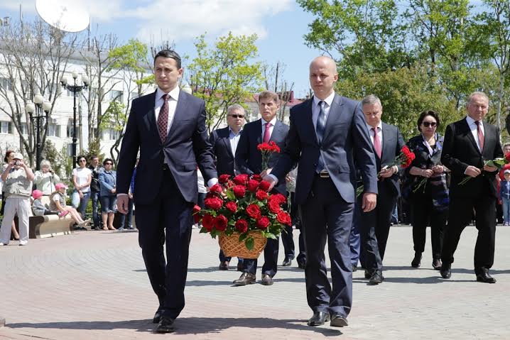 Возложение цветов