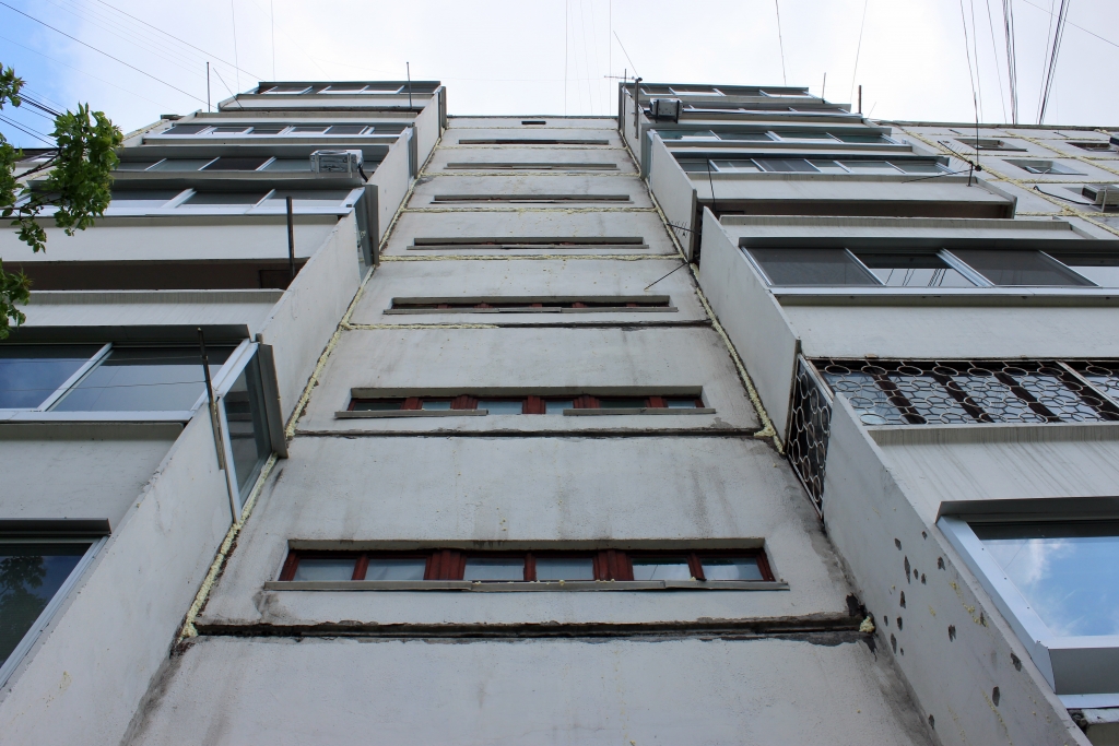 История одного хабаровского дома: ремонт фасада часть 1 — герметизация межпанельных швов