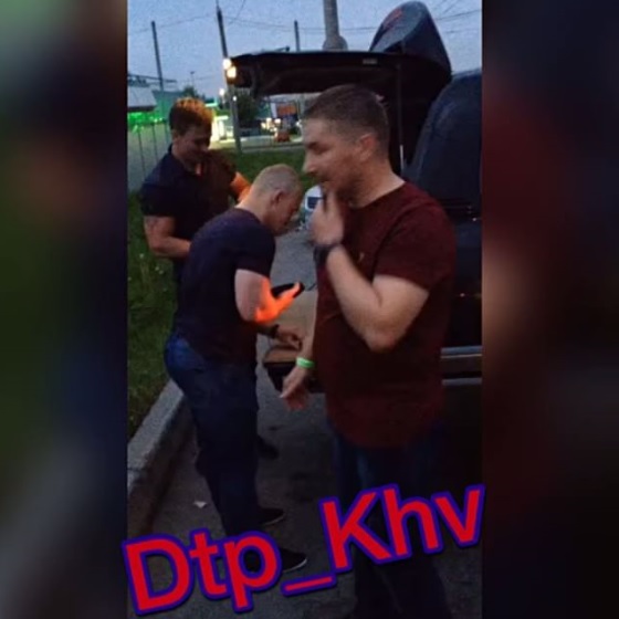 Уголовное дело по факту стрельбы из автомата около ТЦ возбудили в Хабаровске  Скриншот с сайта https://www.instagram.com/p/BGUDScLN9Yd/?taken-by=dtp_khv