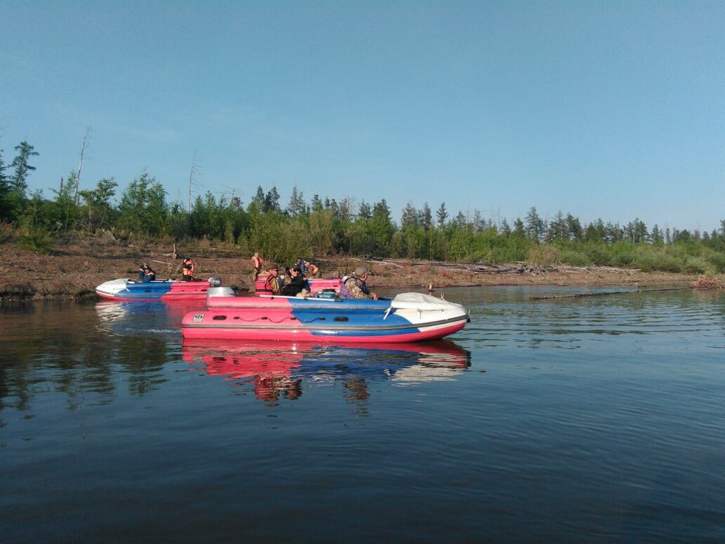 Якутские спасатели отправятся в экспедицию по реке, впадающей сразу в два океана