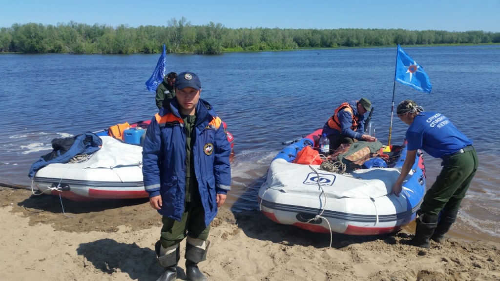 Якутские спасатели отправятся в экспедицию по реке, впадающей сразу в два океана