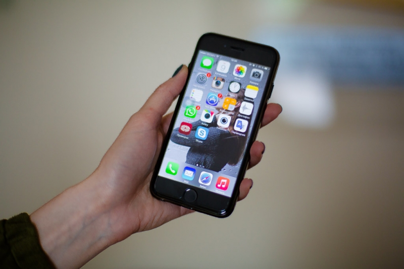 iPhone