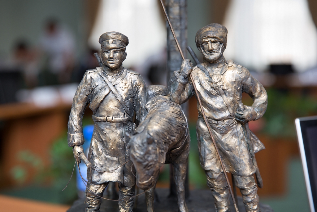 Макет памятника казакам Александра Данилова, UlanMedia