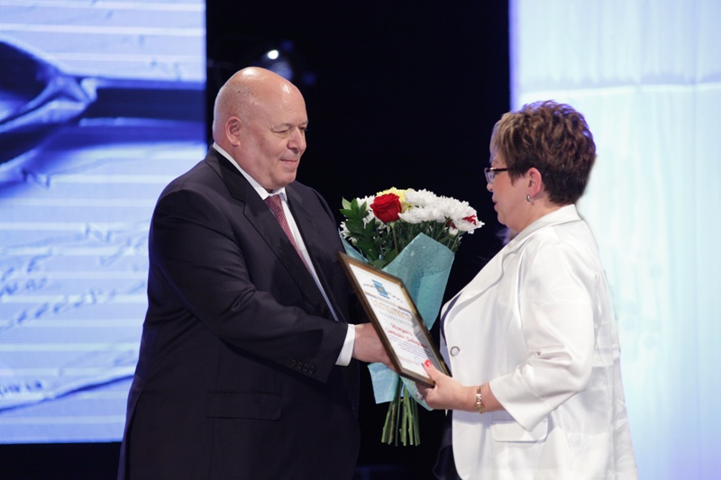 Поздравление от спикера Заксобрания Анатолия Тихомирова