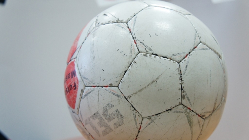 На новой площадке можно будет играть в футбол и баскетбол Земляникин Константин, EAOmedia