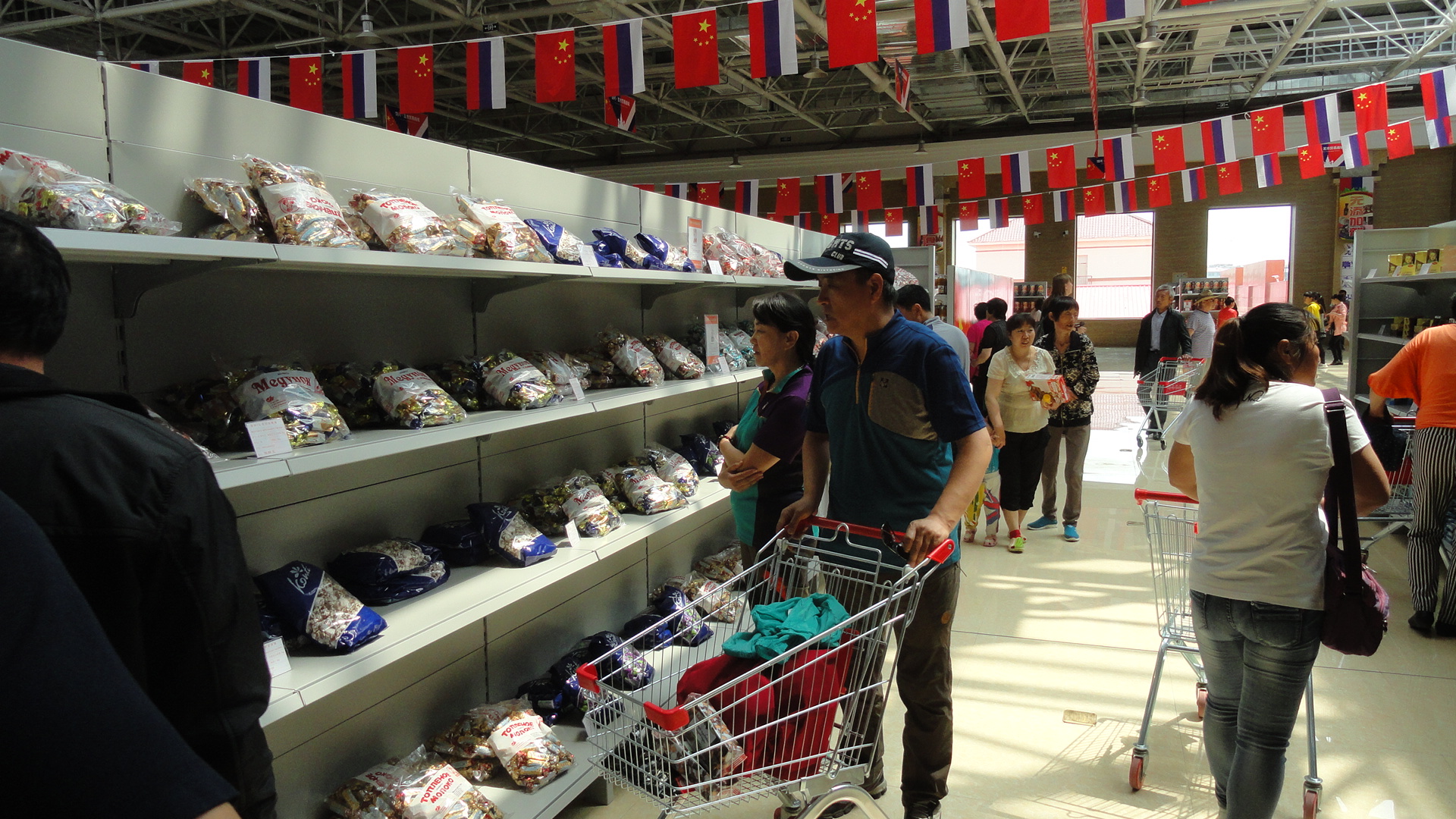 Торговля без границ: Хабаровский бизнес робко постучался в ворота китайского Жаохэ Ко Виктория, ИА AmurMedia 