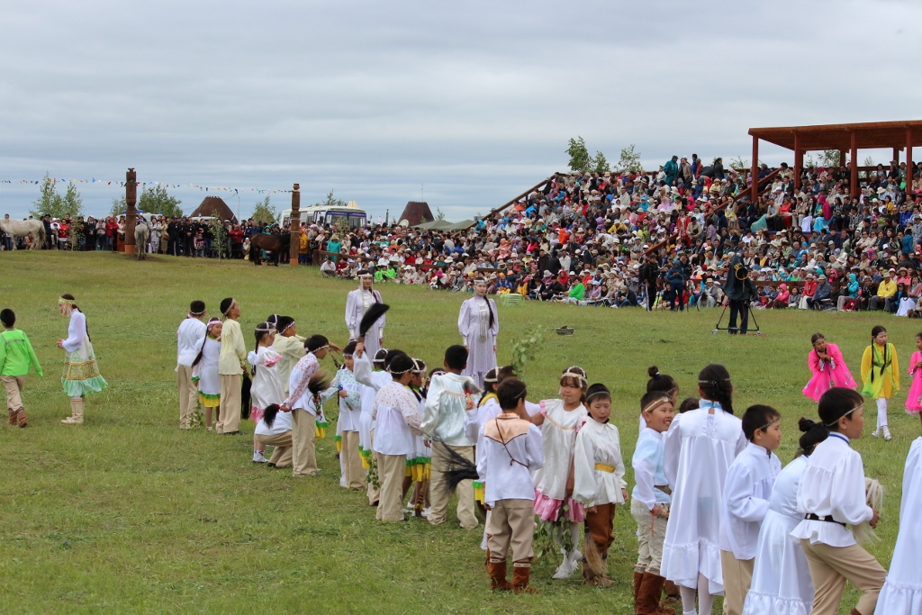 Ысыах в местности Ус Хатын YakutiaMedia