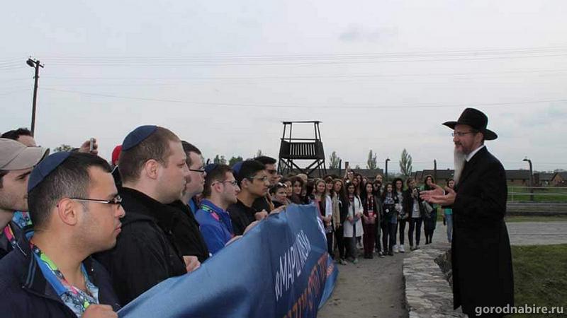 Шаббат с главным раввином России встретили в Испании молодые евреи из ЕАО портал &quotГород на Бире&quot