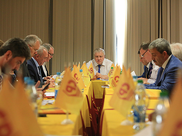 Справедливая Россия определилась с кандидатами в депутаты Госдумы Сайт Справедливая Россия