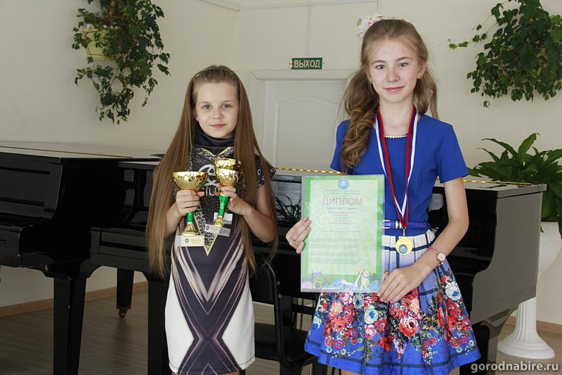 Триумф ждал юных певиц из ЕАО на международном фестивале в Сочи портал &quotГород на Бире&quot