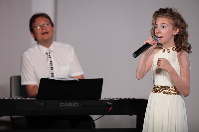 Воспитанницы биробиджанской детской музыкальной школы с успехом выступили на международном фестивале в Сочи