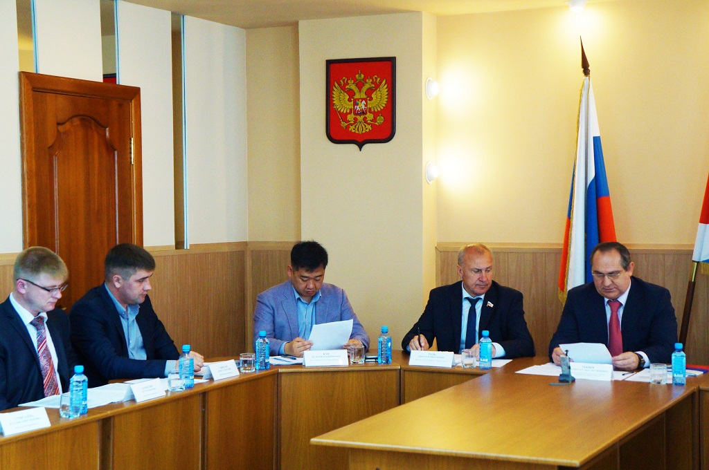 Круглый стол по вопросам перевозки пассажиров и багажа легковыми такси