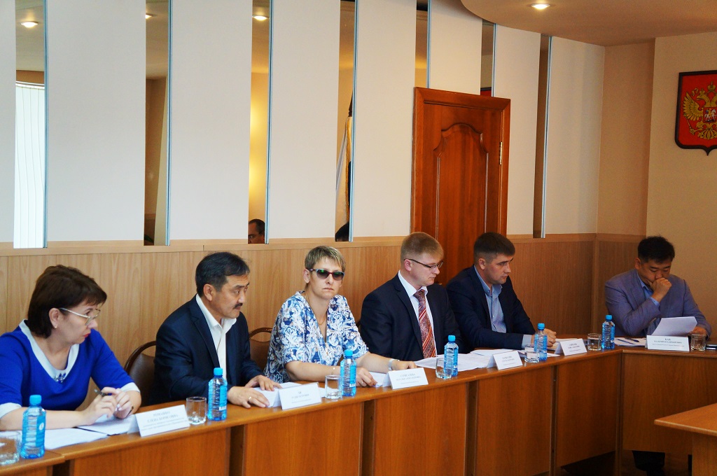 Круглый стол по вопросам перевозки пассажиров и багажа легковыми такси