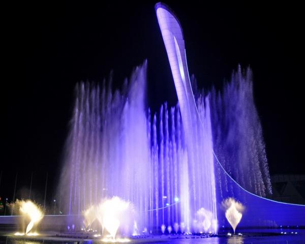 Майклом Джексоном и Полиной Гагариной &quotзапоет&quot музыкальный фонтан в Сочи   с сайта olympdep.ru