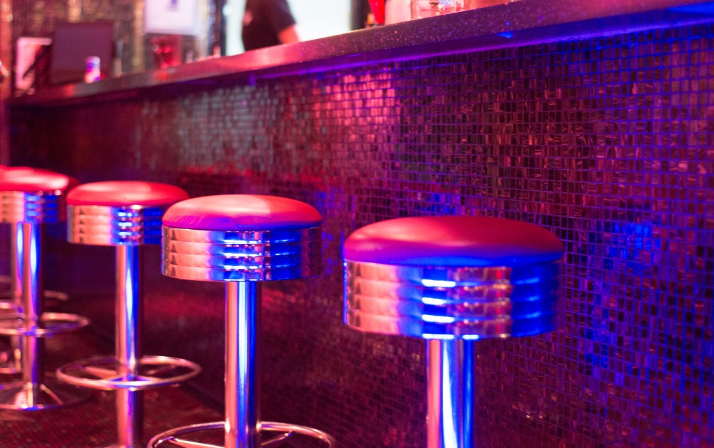 Обстановка стриптиз клуба Zажигалка