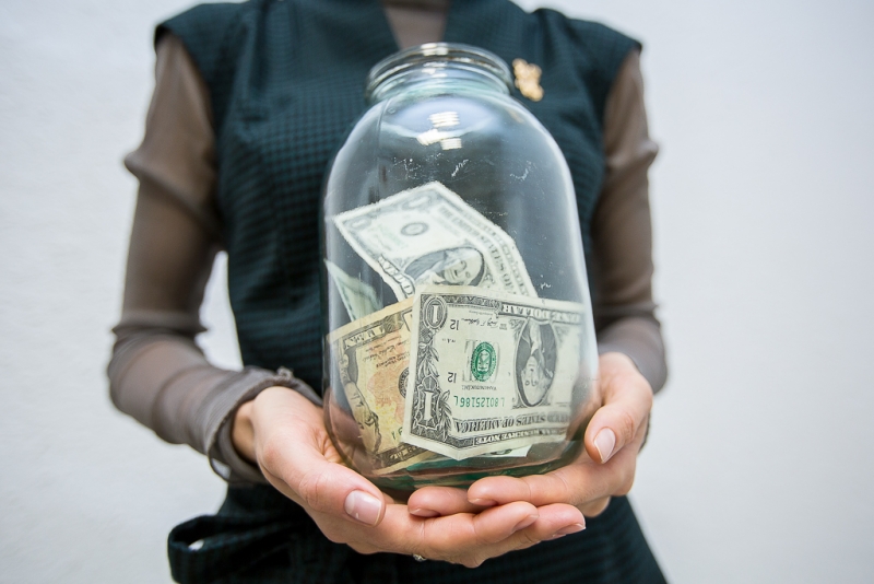 Дешевый доллар может привести к росту золота и нефти Балашов Антон, PrimaMedia