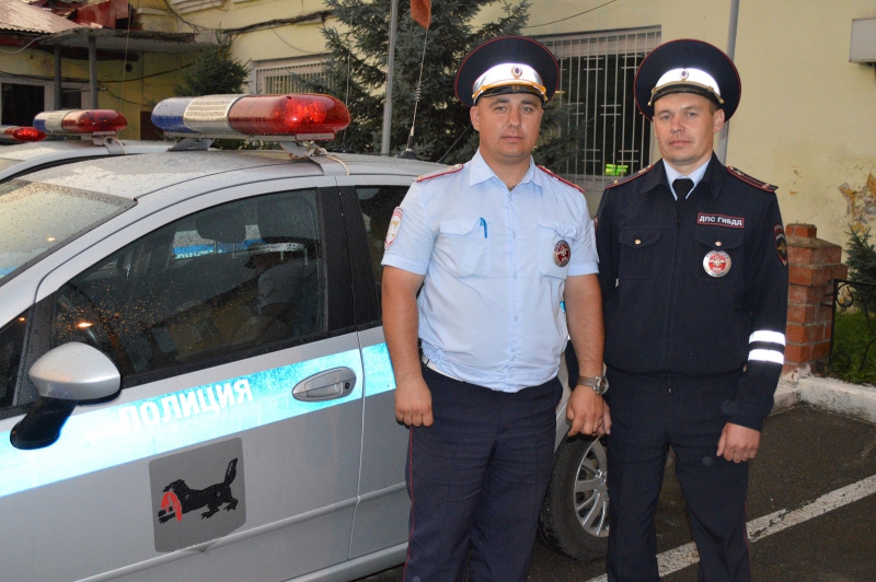 Сотрудники ГИБДД Пресс-служба ГУ МВД России по Иркутской области 