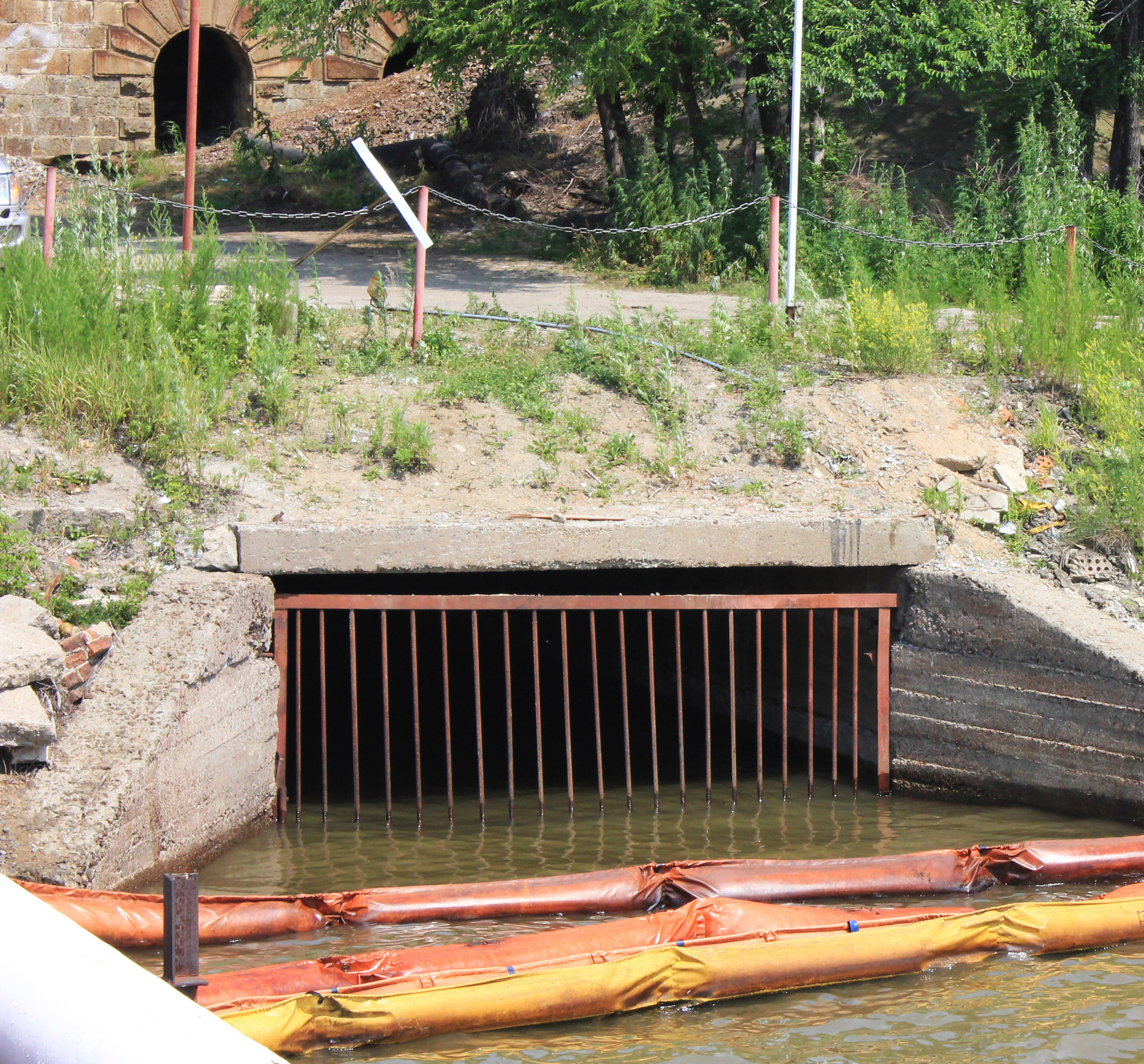 коллектор на р. Курча-Мурча &quotННК-Хабаровскнефтепродукт&quot