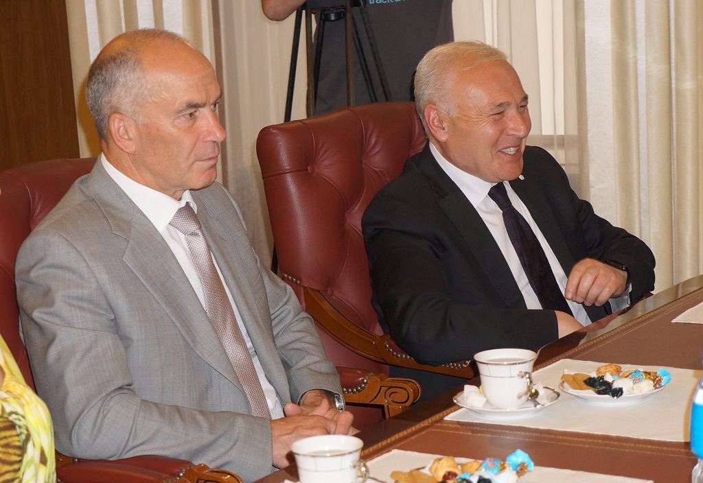 Встреча с консулом