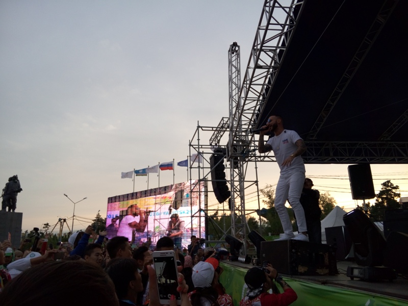 Концерт популярного рэпера Левана Горгозия L"One