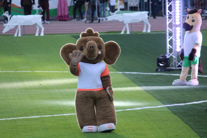 Якутия учредила новые международные игры, на этот раз интеллектуальные Нюргуяна Иванова