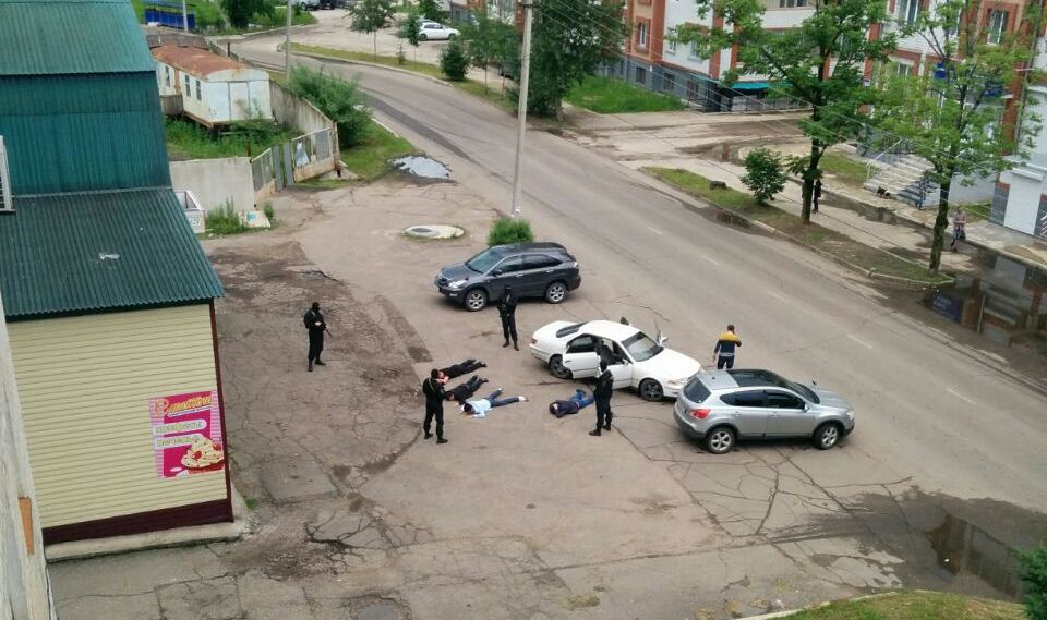 &quotМаски-шоу&quot в центре Биробиджана: громкое задержание иностранца за подделку платежных карт народный корреспондент ИА ЕАОMedia