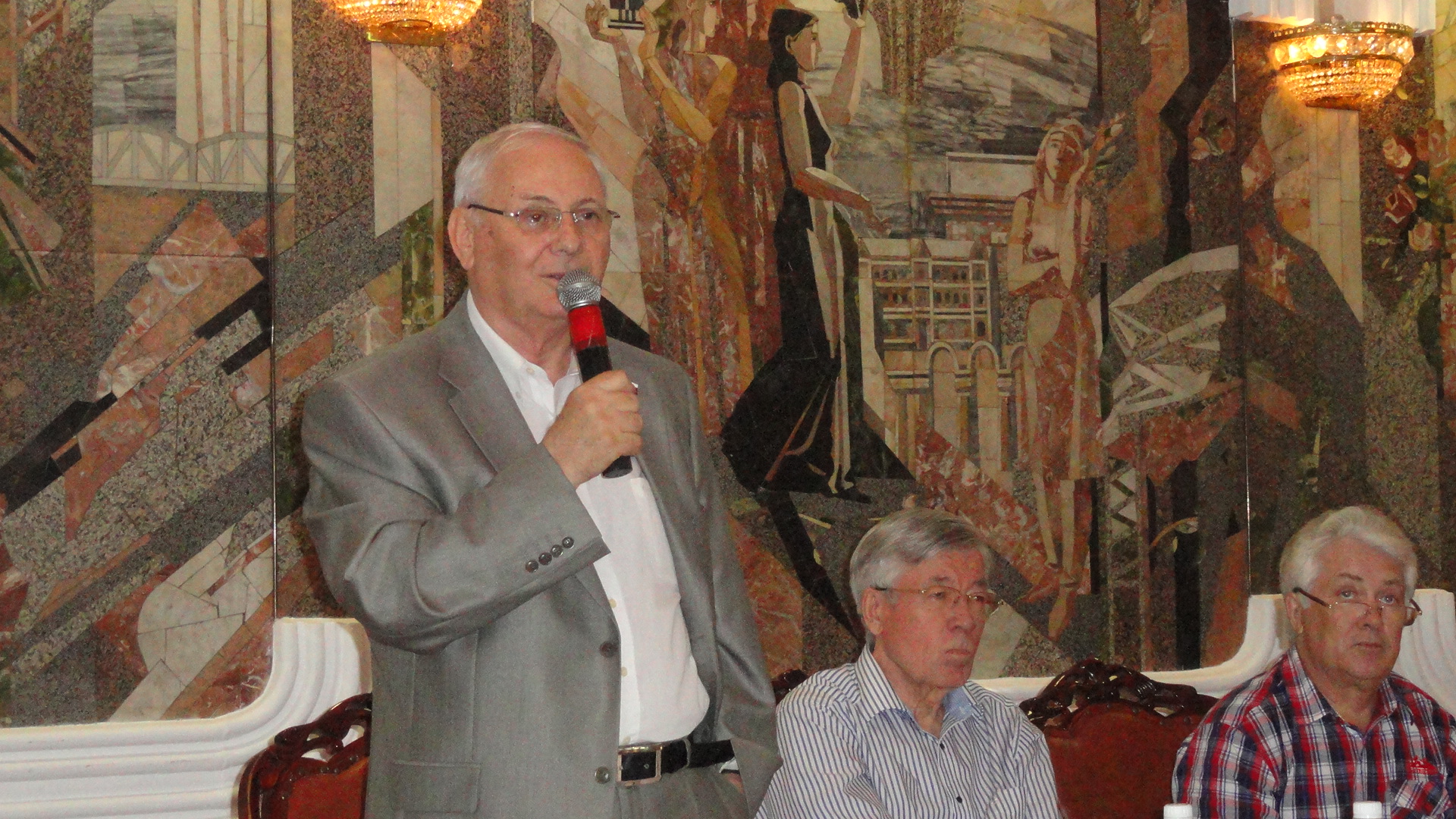 Борис Резник на пресс-конференции в Хабаровске раскрыл тайну Дома прессы Ко Виктория, ИА AmurMedia